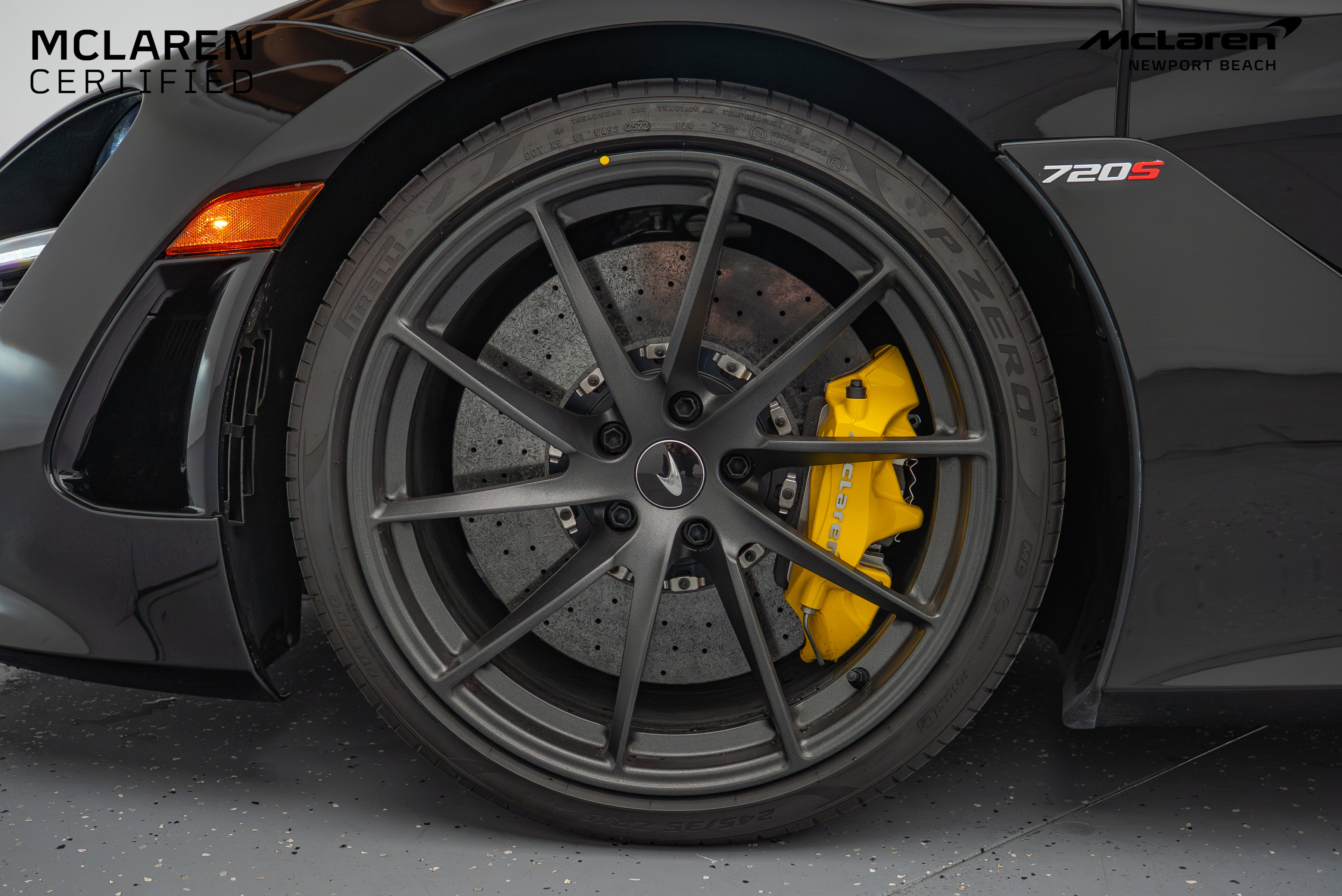 Used 2023 McLaren 720S Spider image 39