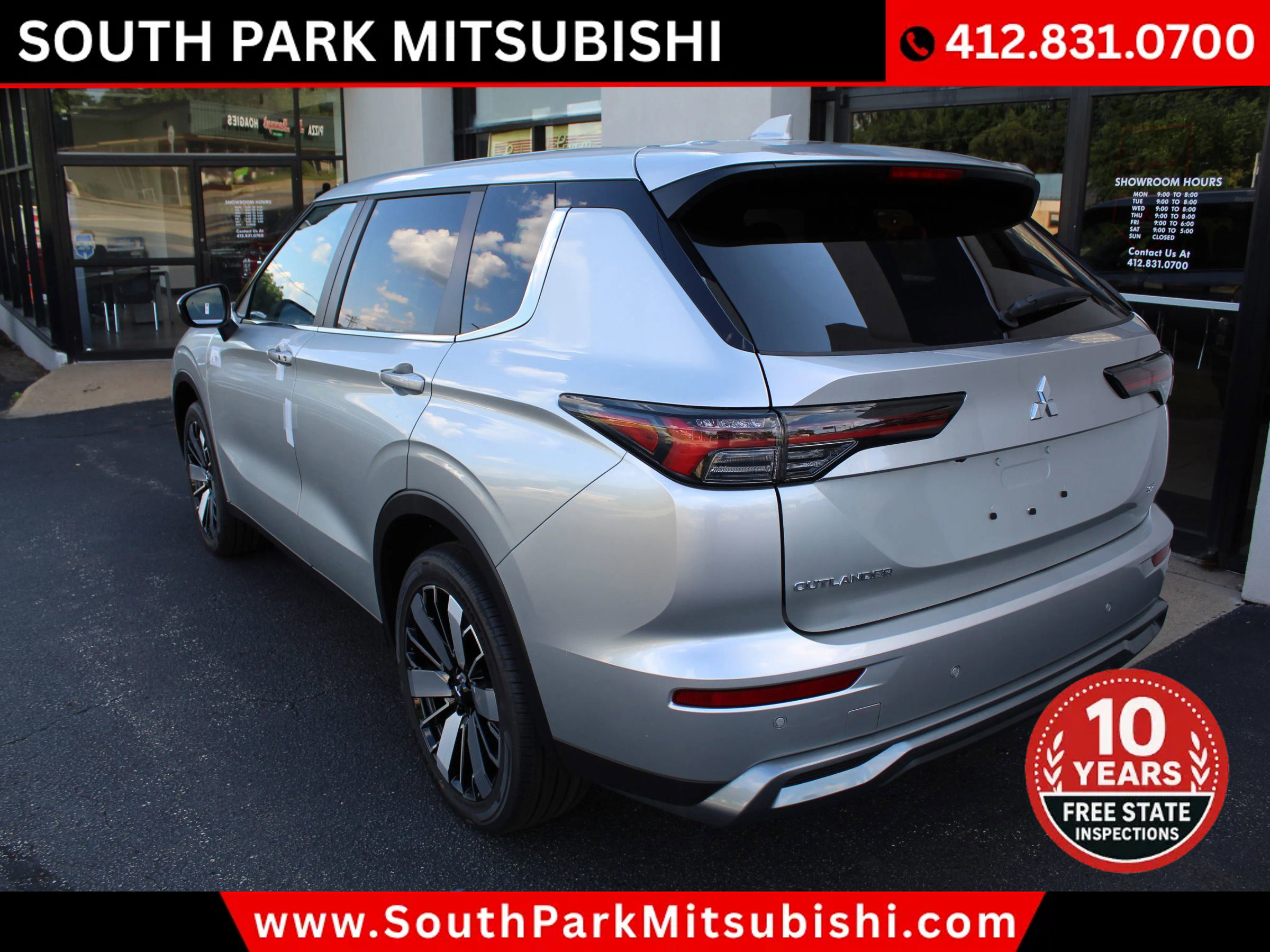 New 2025 Mitsubishi Outlander SE image 7