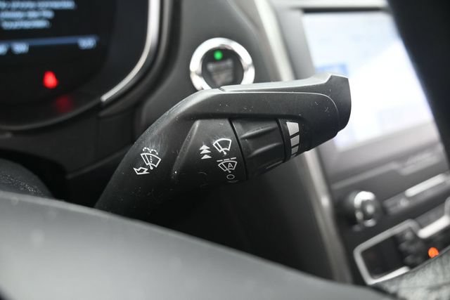 Certified 2020 Ford Fusion SE FWD image 19