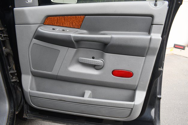 Used 2006 Dodge Ram 2500 Truck Laramie AWD/4WD image 24