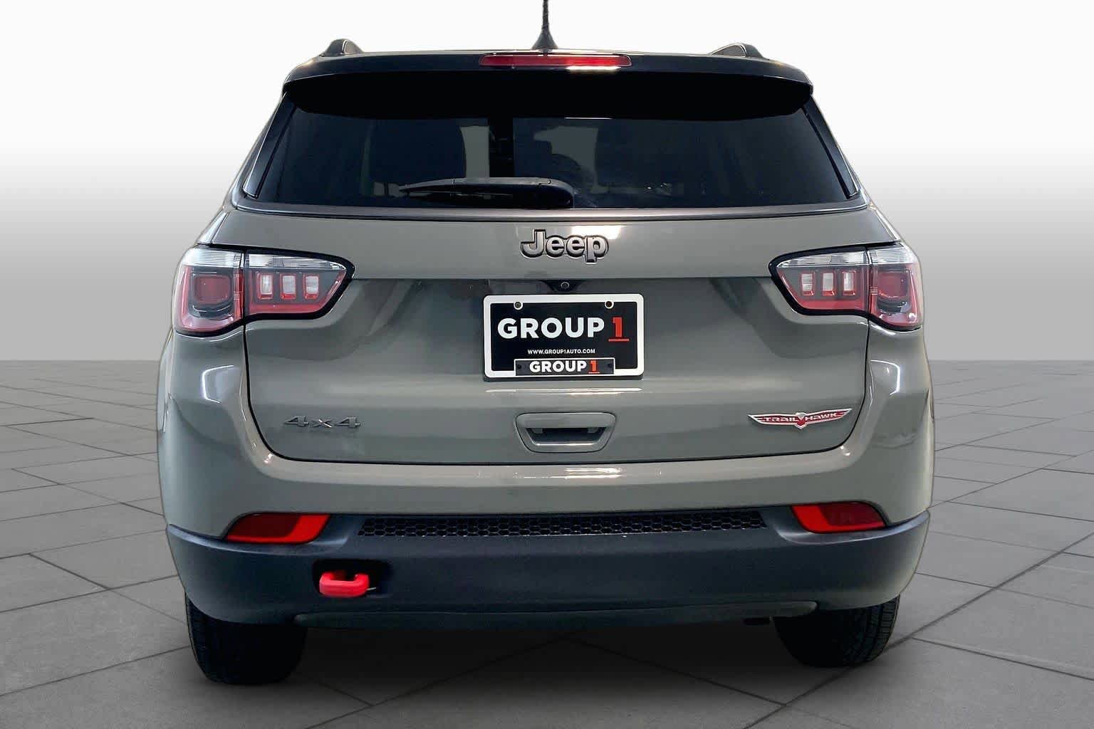 Used 2019 Jeep Compass Trailhawk AWD/4WD image 4