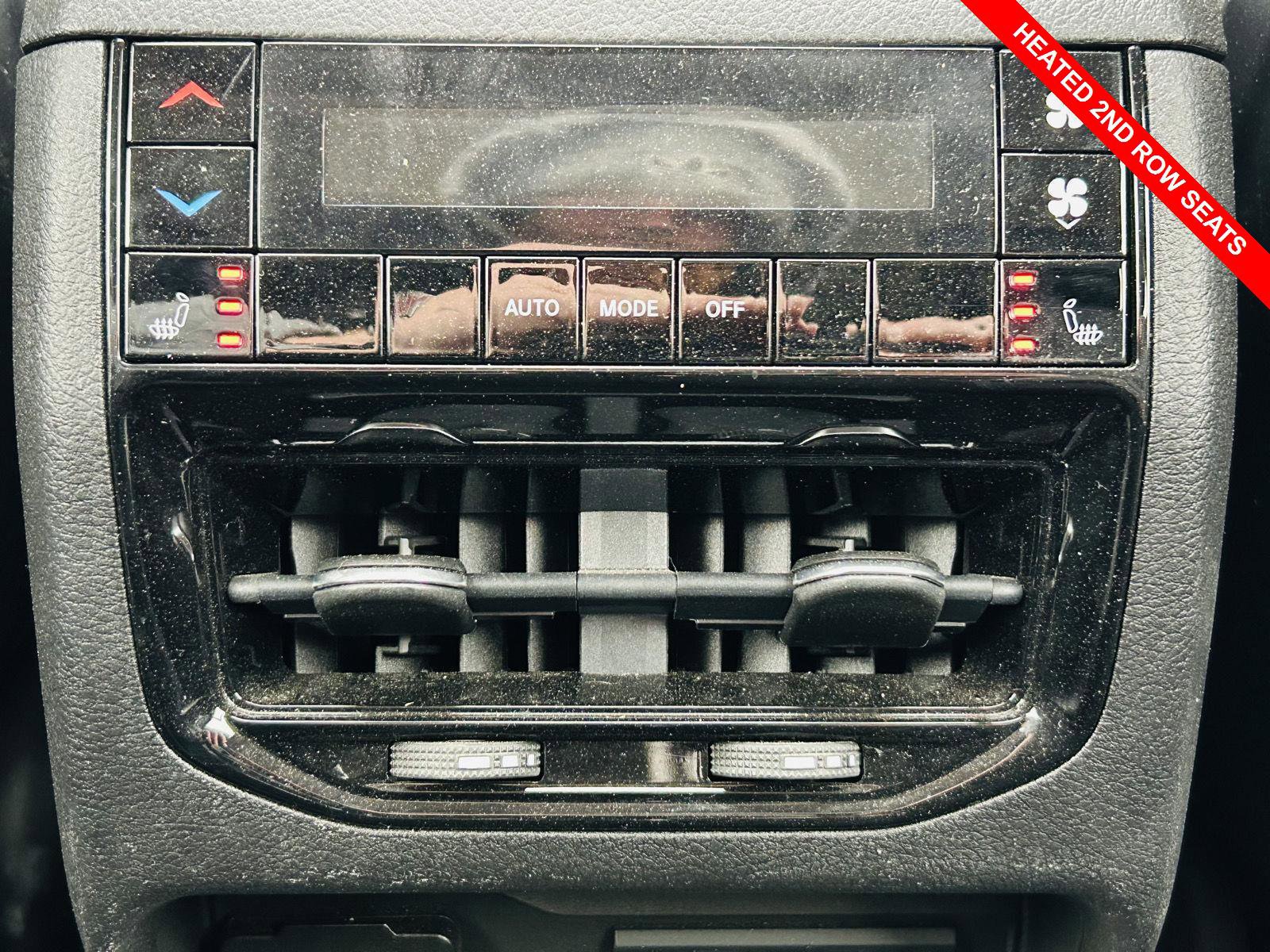 Used 2022 Jeep Grand Cherokee L Limited w/ Luxury Tech Group II image 8