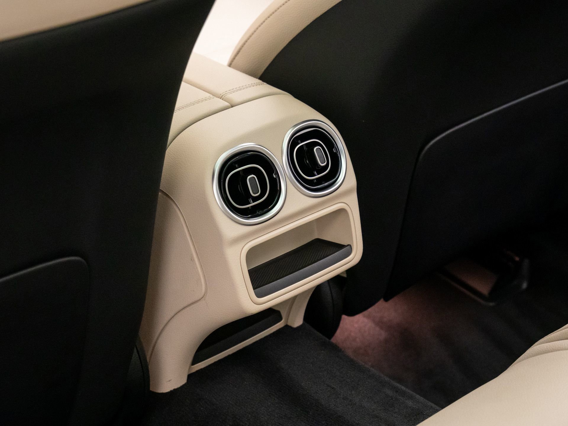 New 2026 Mercedes-Benz C 300 4MATIC Sedan image 20