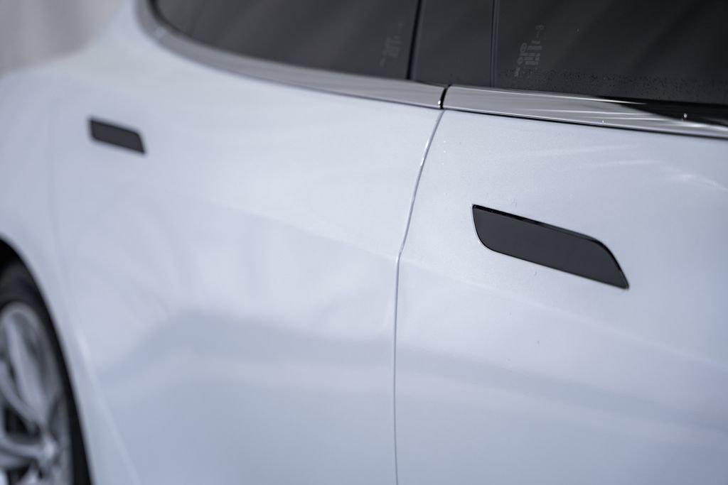 Used 2019 Tesla Model S Long Range image 13