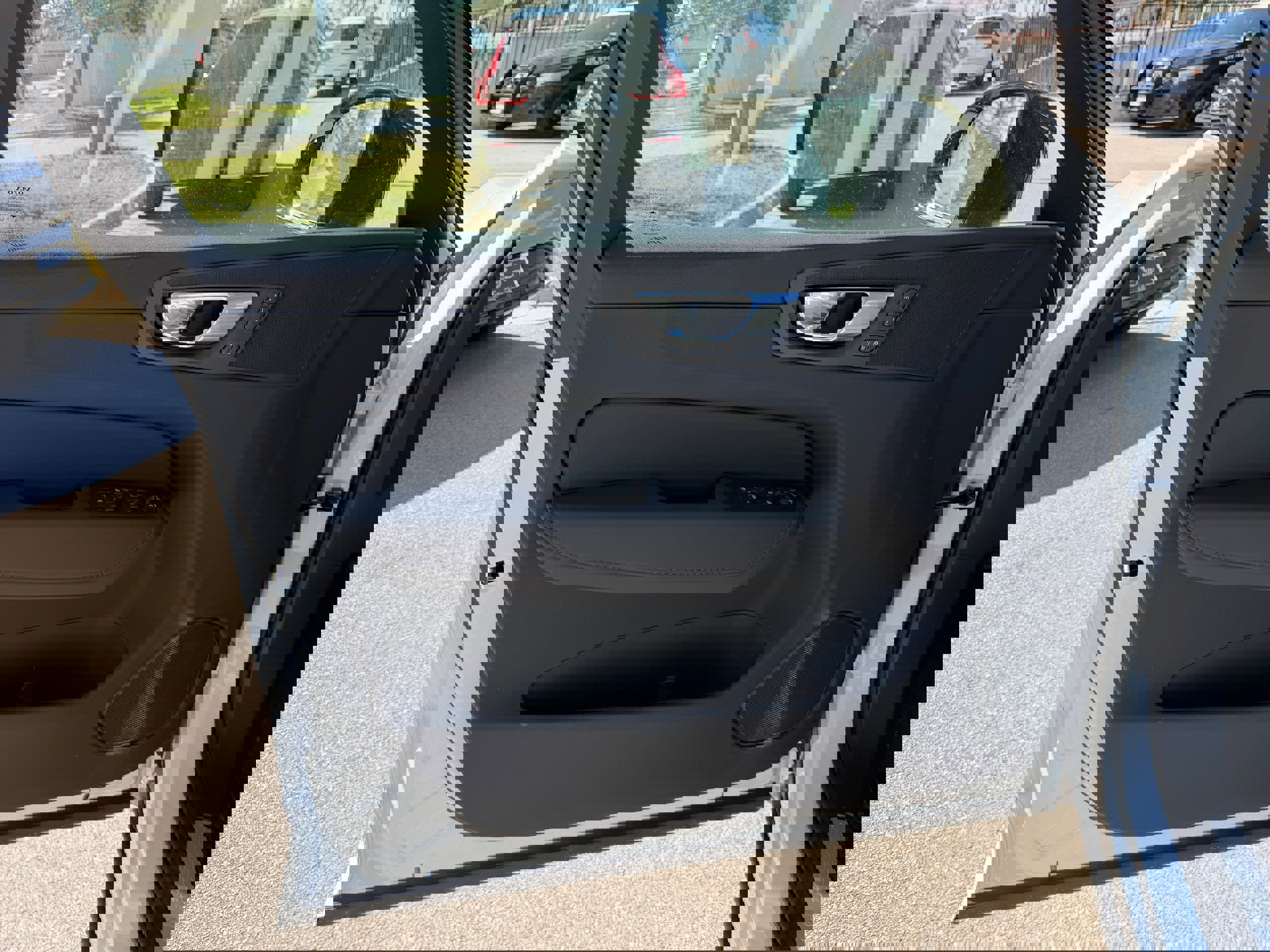 New 2026 Volvo XC60 B5 Core image 16