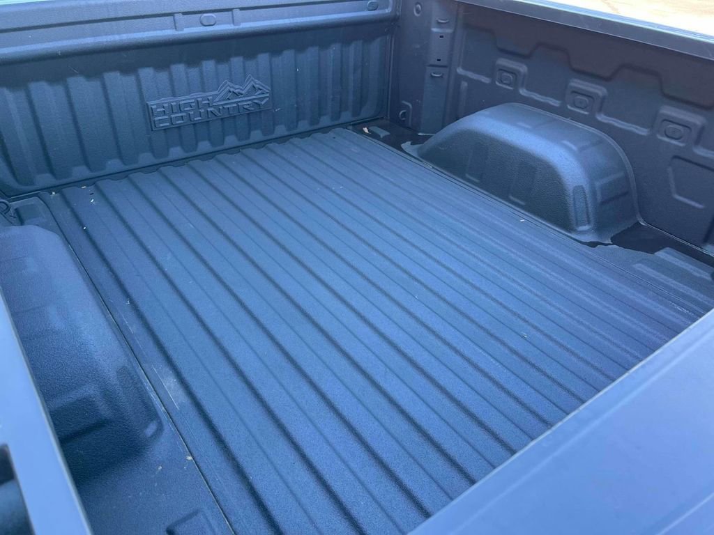 Certified 2023 Chevrolet Silverado 1500 High Country w/ Technology Package image 11