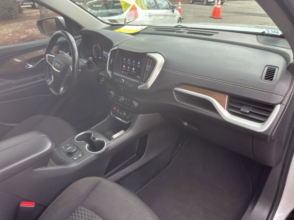 Used 2020 GMC Terrain SLE w/ Driver Convenience Package image 34