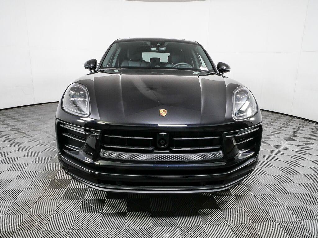 Certified 2026 Porsche Macan Turbo AWD/4WD image 27
