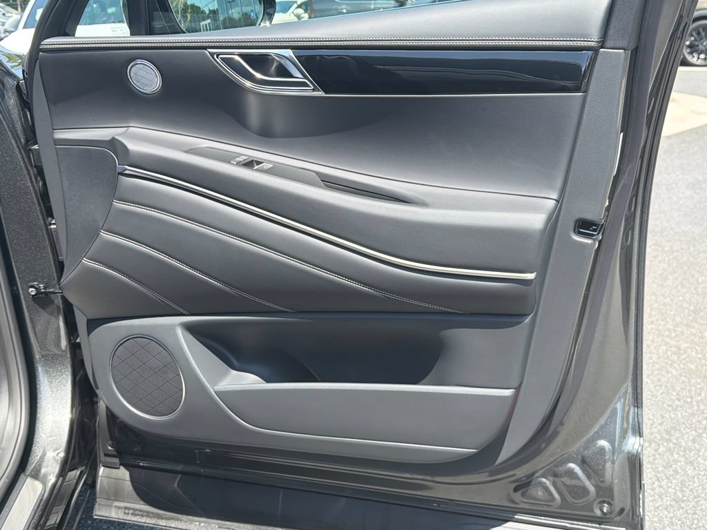 New 2027 Genesis GV80 2.5T AWD/4WD image 16