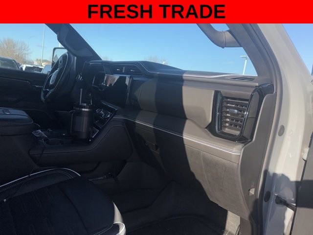 Used 2024 GMC Sierra 2500 AT4X image 19
