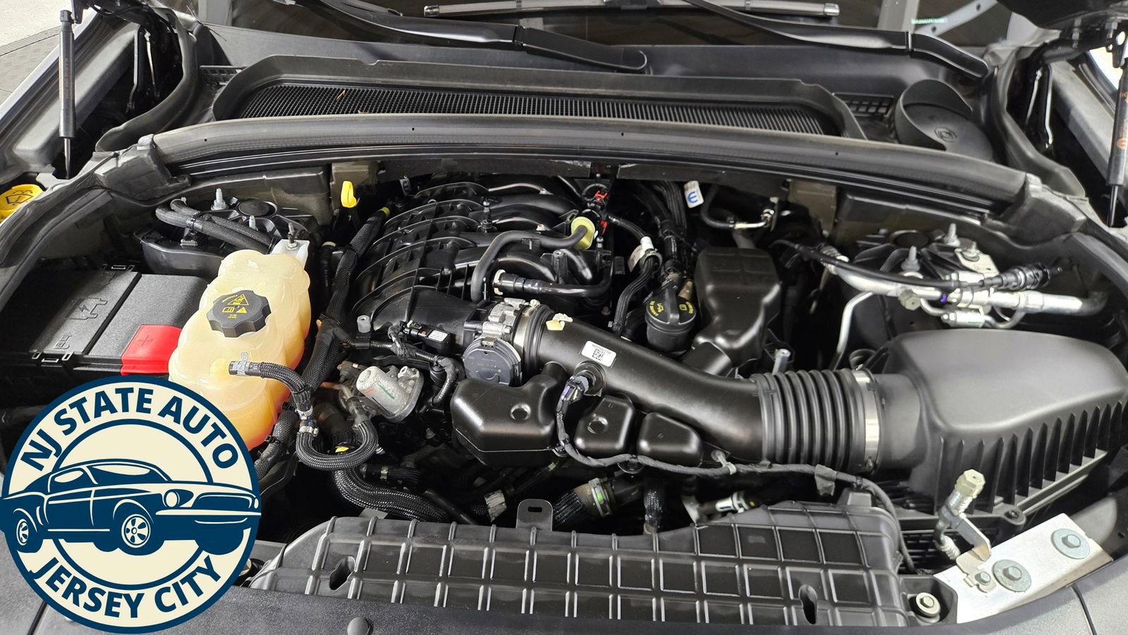 Used 2023 Jeep Grand Cherokee Altitude image 38