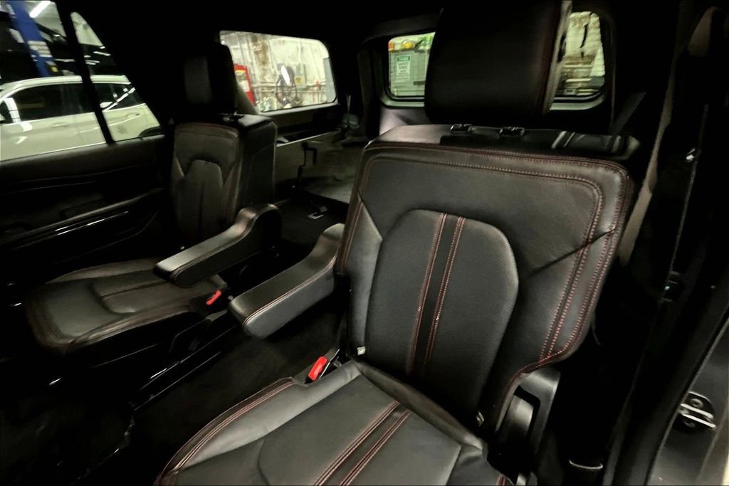 Used 2019 Ford Expedition Limited w/ Equipment Group 303A image 19