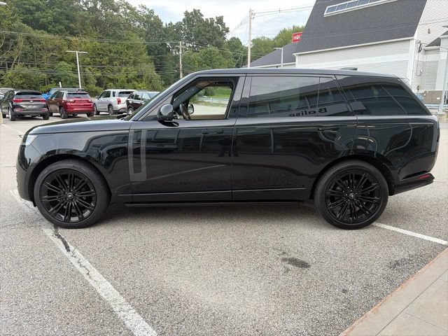 Used 2025 Land Rover Range Rover Long Wheelbase SE AWD/4WD image 6