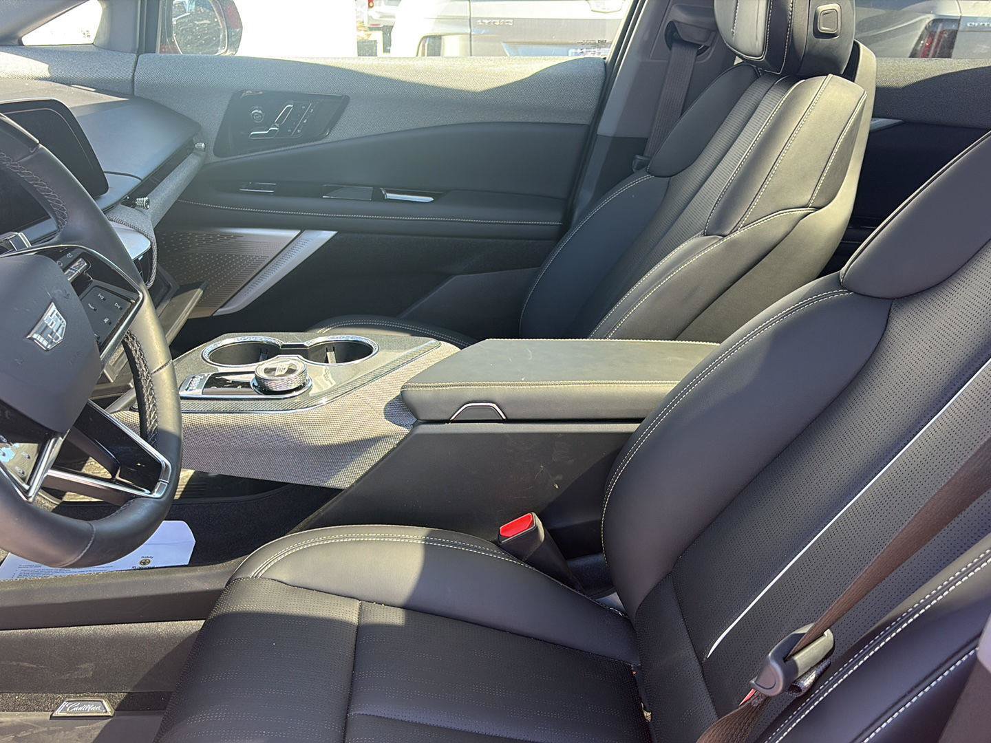 Used 2026 Cadillac Optiq Sport 2 RWD image 7