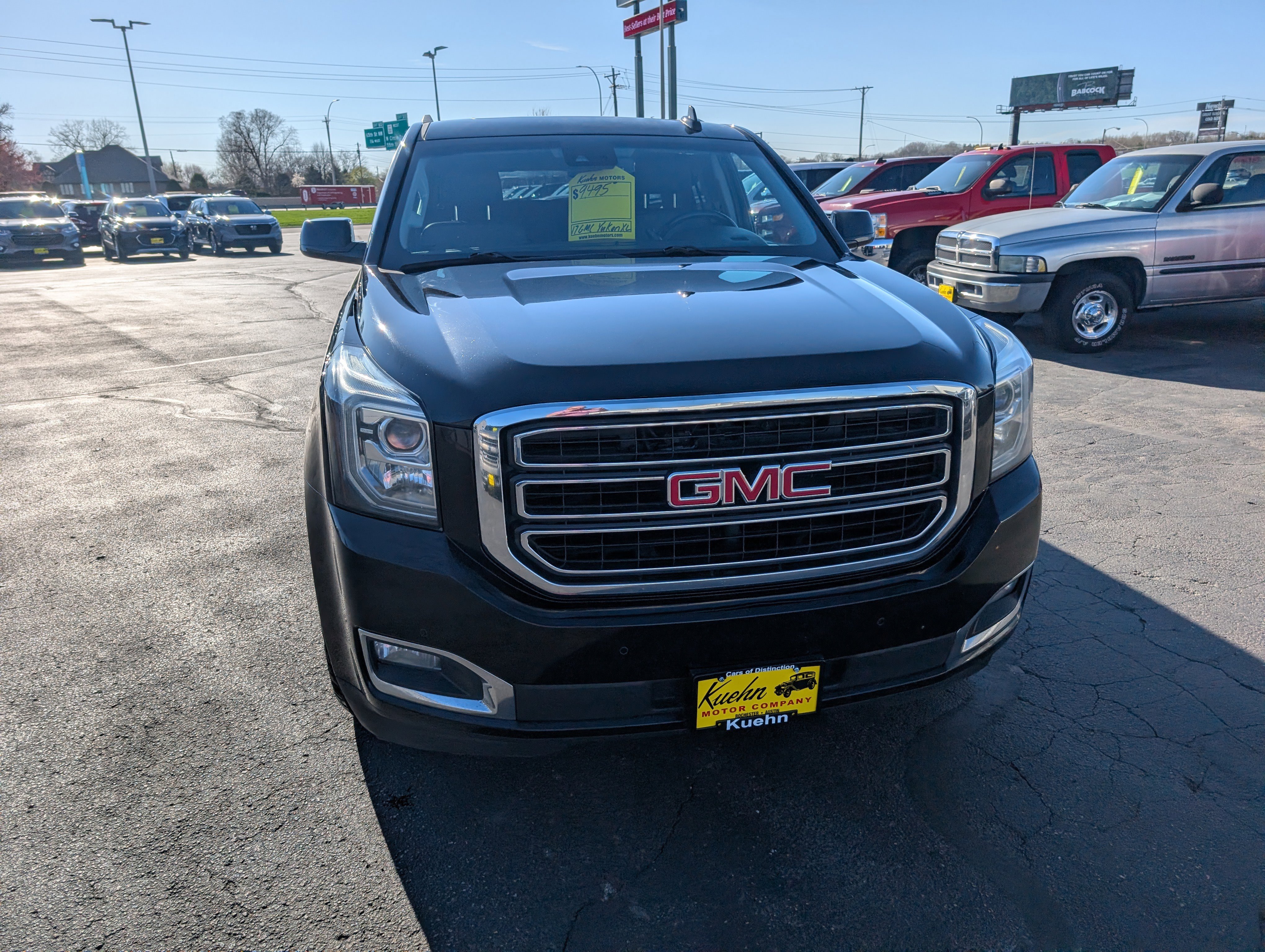 Used 2017 GMC Yukon XL SLT w/ Open Road Package image 3