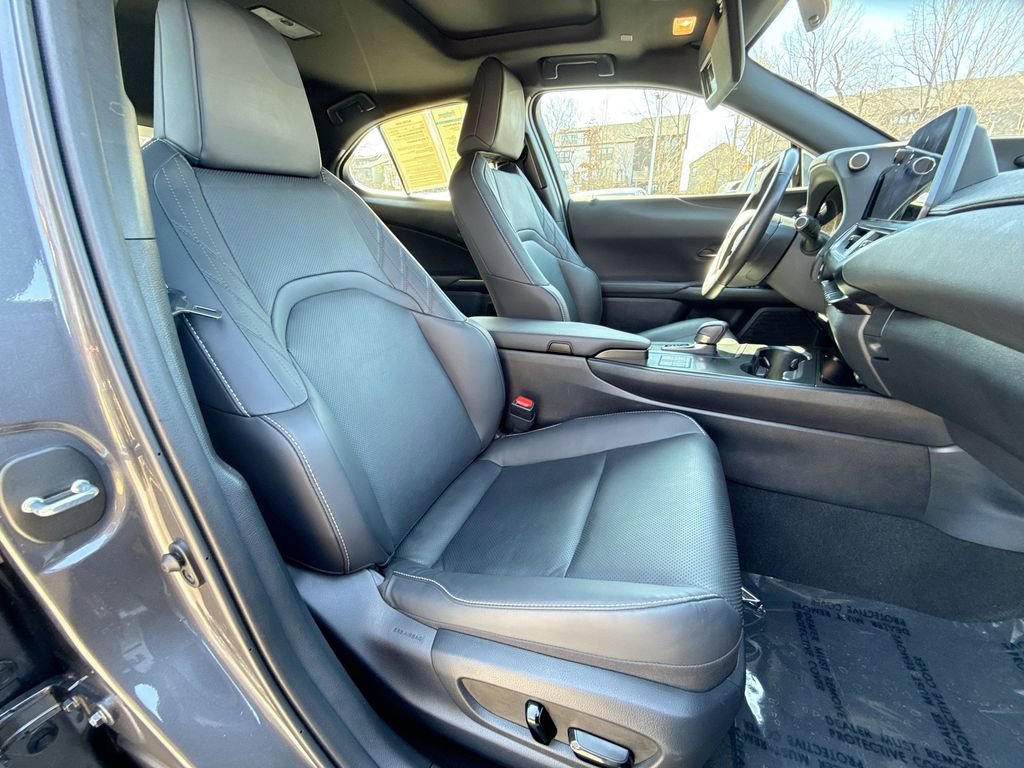 Used 2025 Lexus UX 300h AWD w/ Cold Area Package image 24