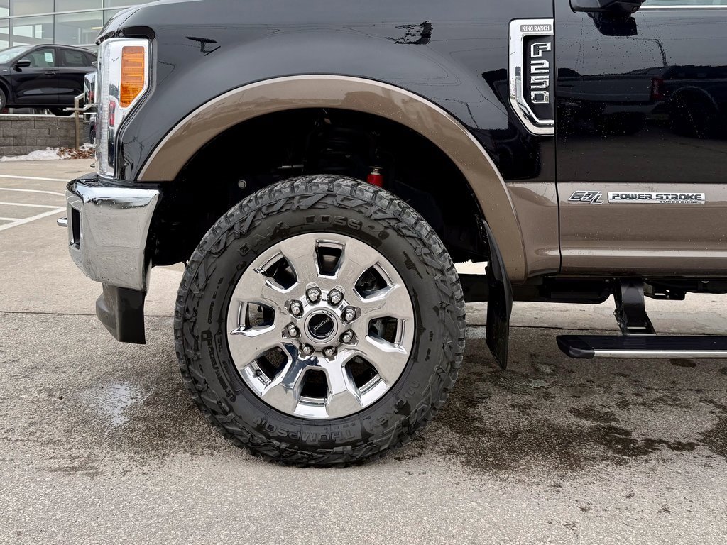 Used 2017 Ford F250 King Ranch w/ King Ranch Ultimate Package image 26