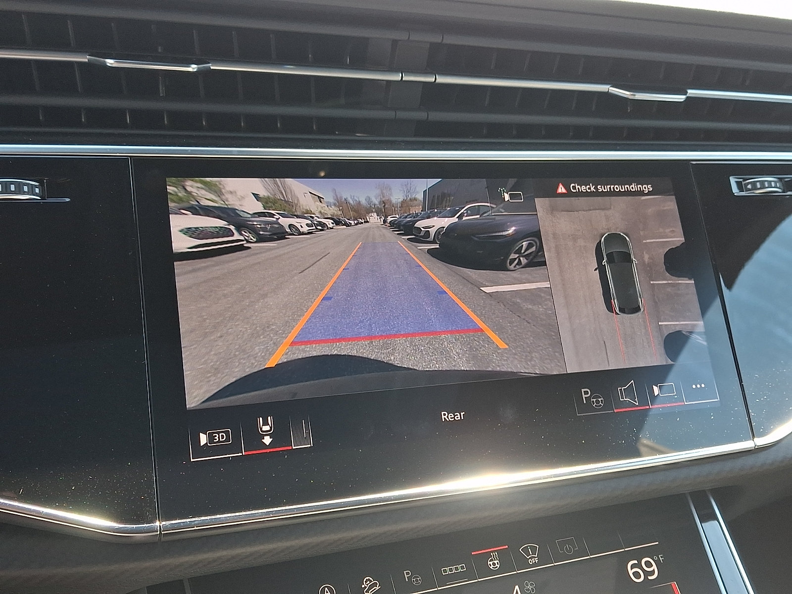 New 2026 Audi SQ8 Prestige AWD/4WD image 14