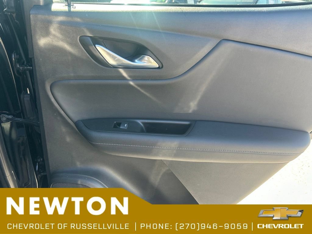 Used 2019 Chevrolet Blazer LT FWD image 31