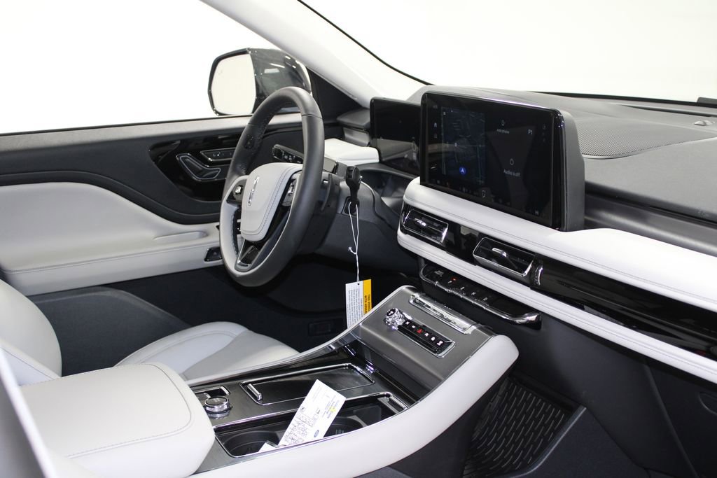 New 2026 Lincoln Aviator 2WD image 31