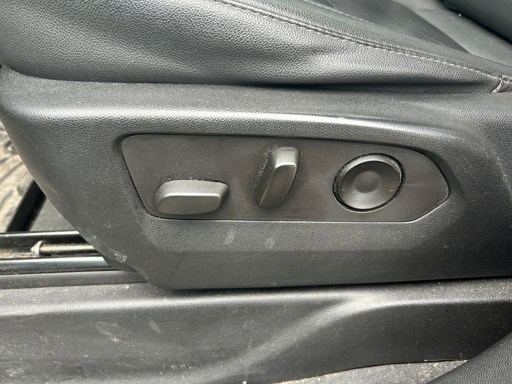 Used 2021 Chevrolet Tahoe LT image 13