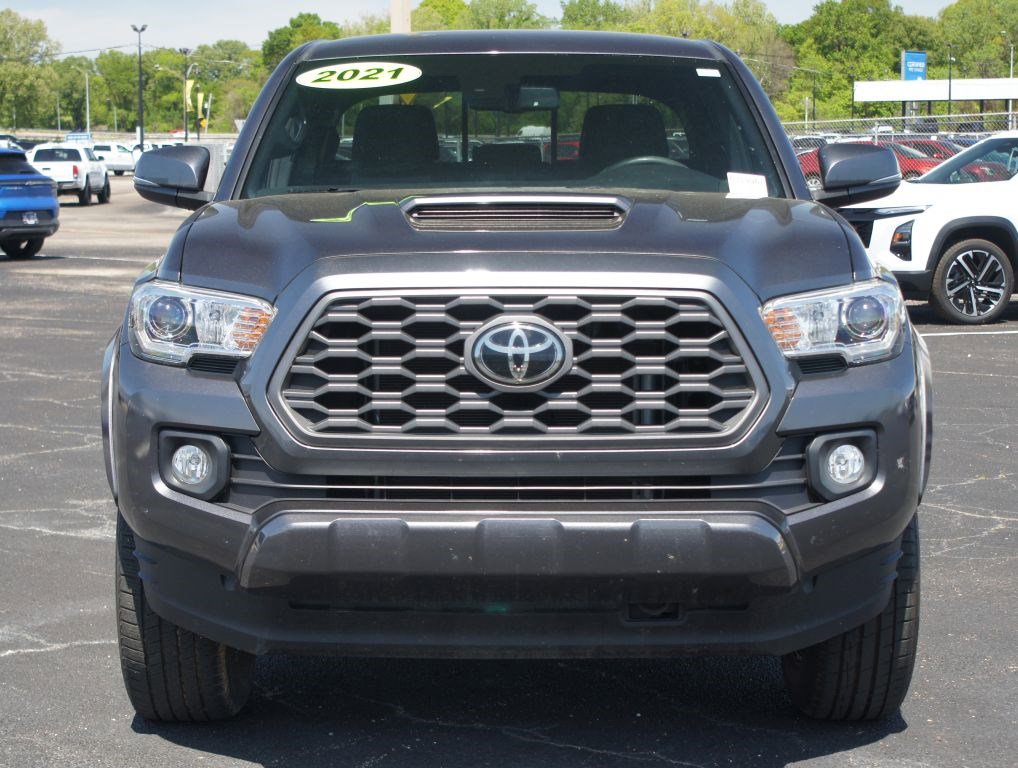 Used 2021 Toyota Tacoma TRD Sport AWD/4WD image 23