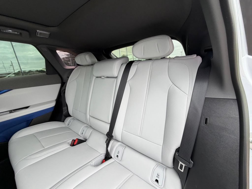 New 2026 Cadillac Optiq Luxury 1 AWD/4WD image 19
