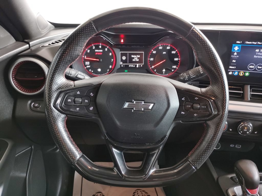 Used 2024 Chevrolet Trax RS FWD image 26