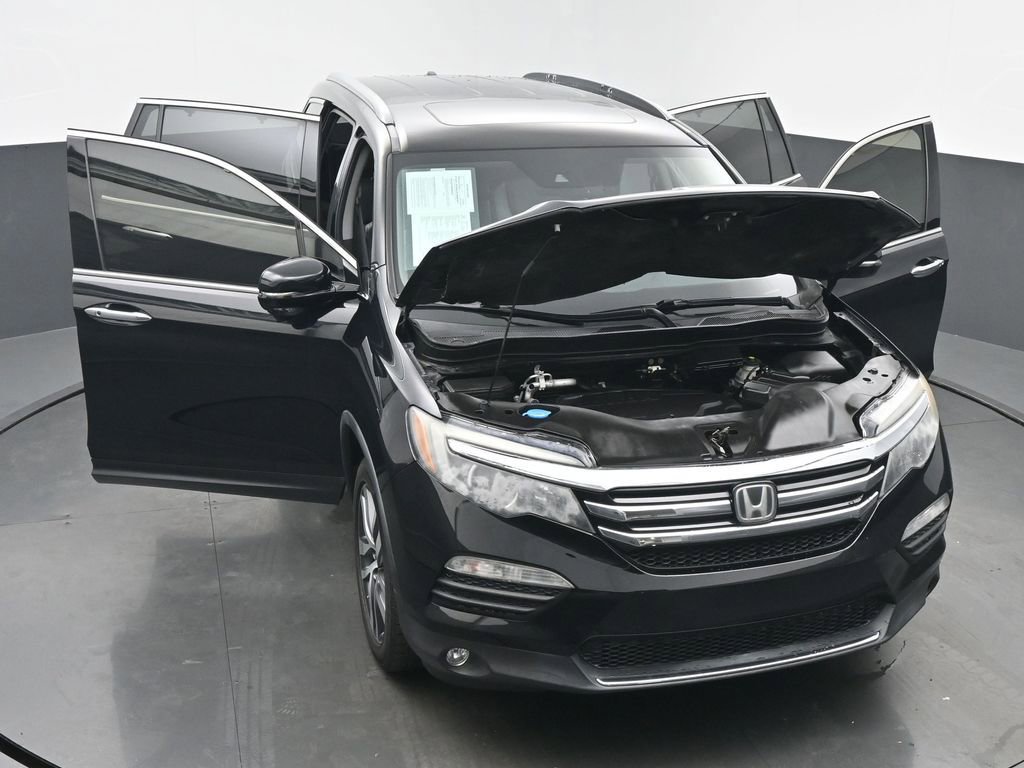 Used 2017 Honda Pilot Touring image 64