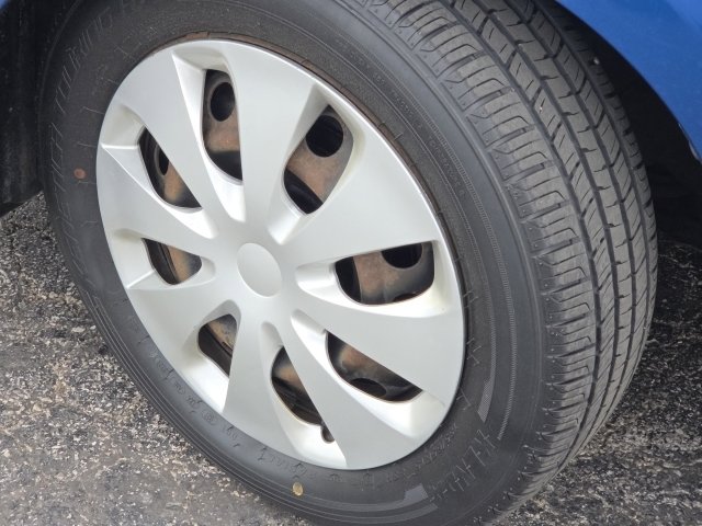 Used 2013 Toyota Prius C Two FWD image 5