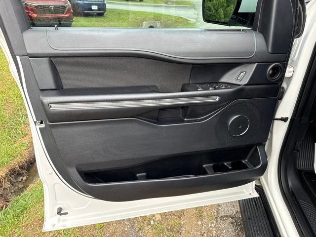 Used 2020 Ford Expedition XLT AWD/4WD image 16