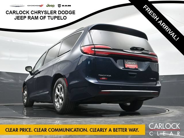 Used 2023 Chrysler Pacifica Limited FWD image 52