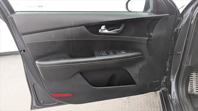 Used 2021 Kia Forte GT-Line image 13