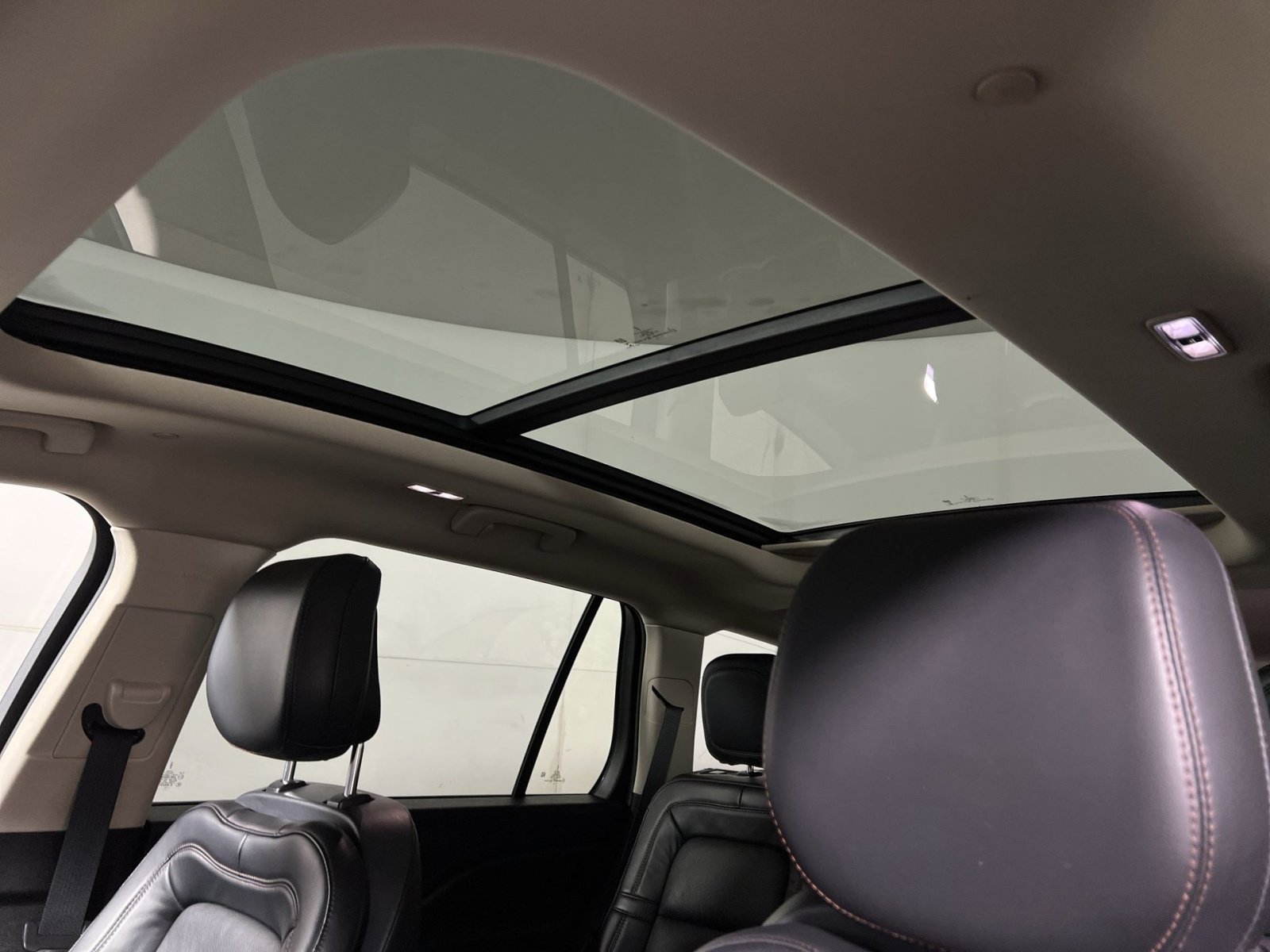 Used 2020 Lincoln Aviator Reserve w/ Equipment Group 201A image 24