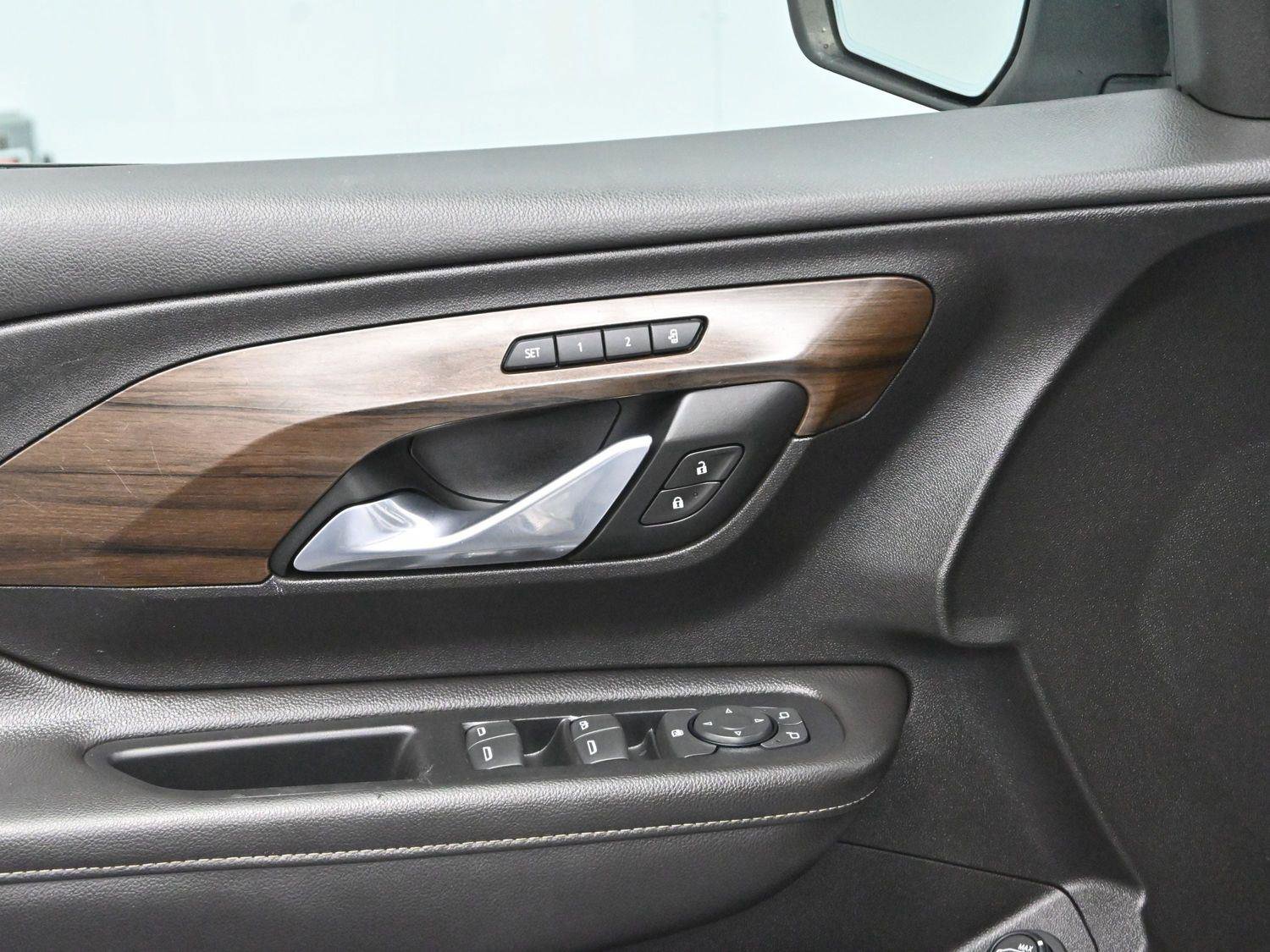 Used 2019 GMC Terrain Denali w/ Driver Alert Package II image 12