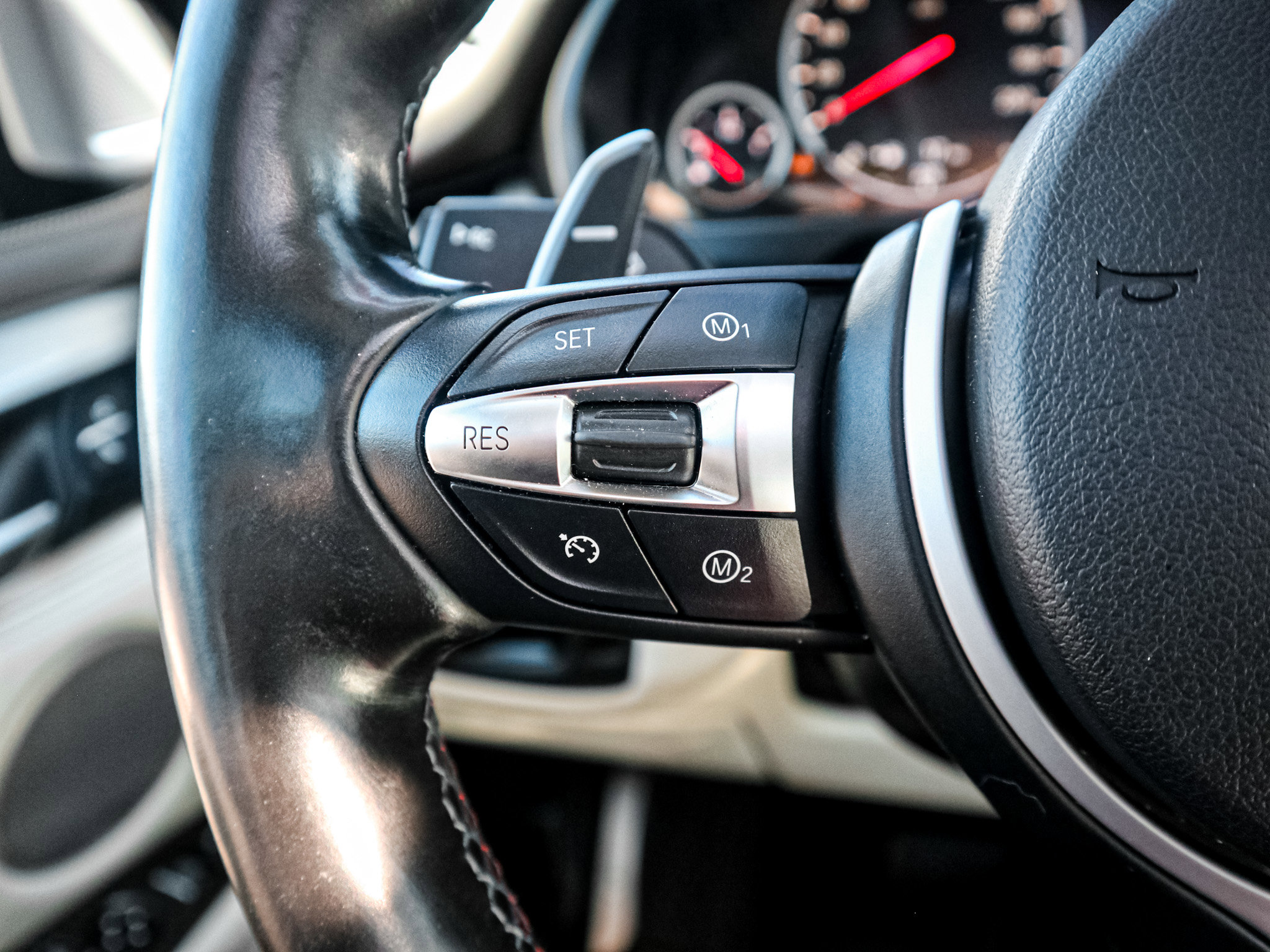 Used 2016 BMW X5 M image 19