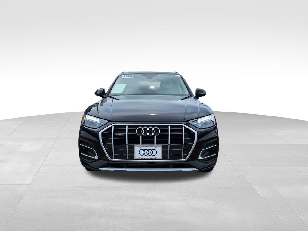 Used 2021 Audi Q5 2.0T Premium w/ Convenience Package AWD/4WD image 2
