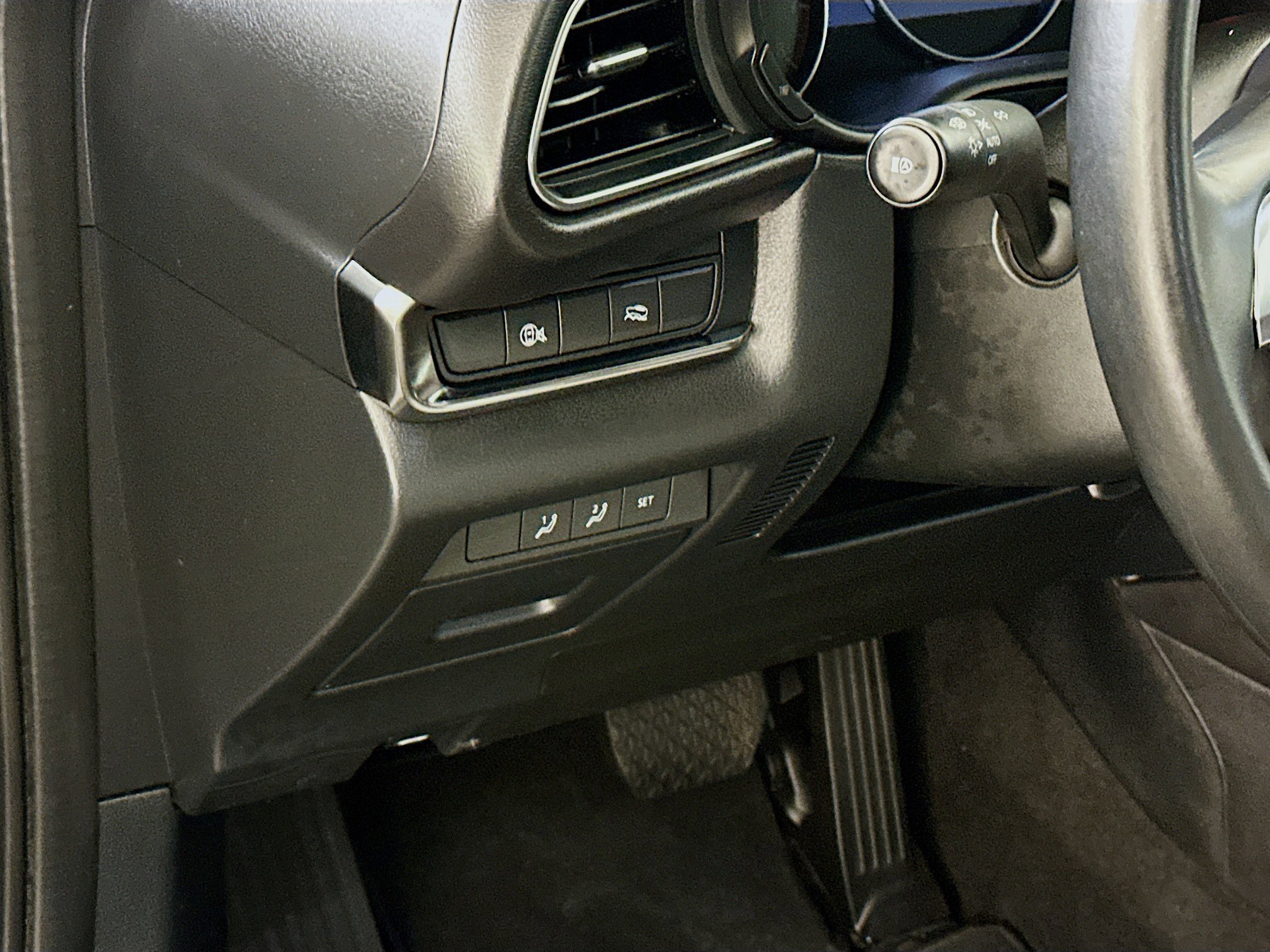 Used 2025 MAZDA CX-30 AWD 2.5 S w/ Preferred Package image 17