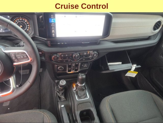 Used 2026 Jeep Wrangler Unlimited Sahara AWD/4WD image 13