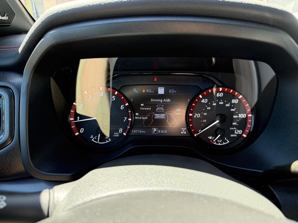 Used 2024 Nissan Titan PRO-4X w/ Pro-4x Convenience Package image 23