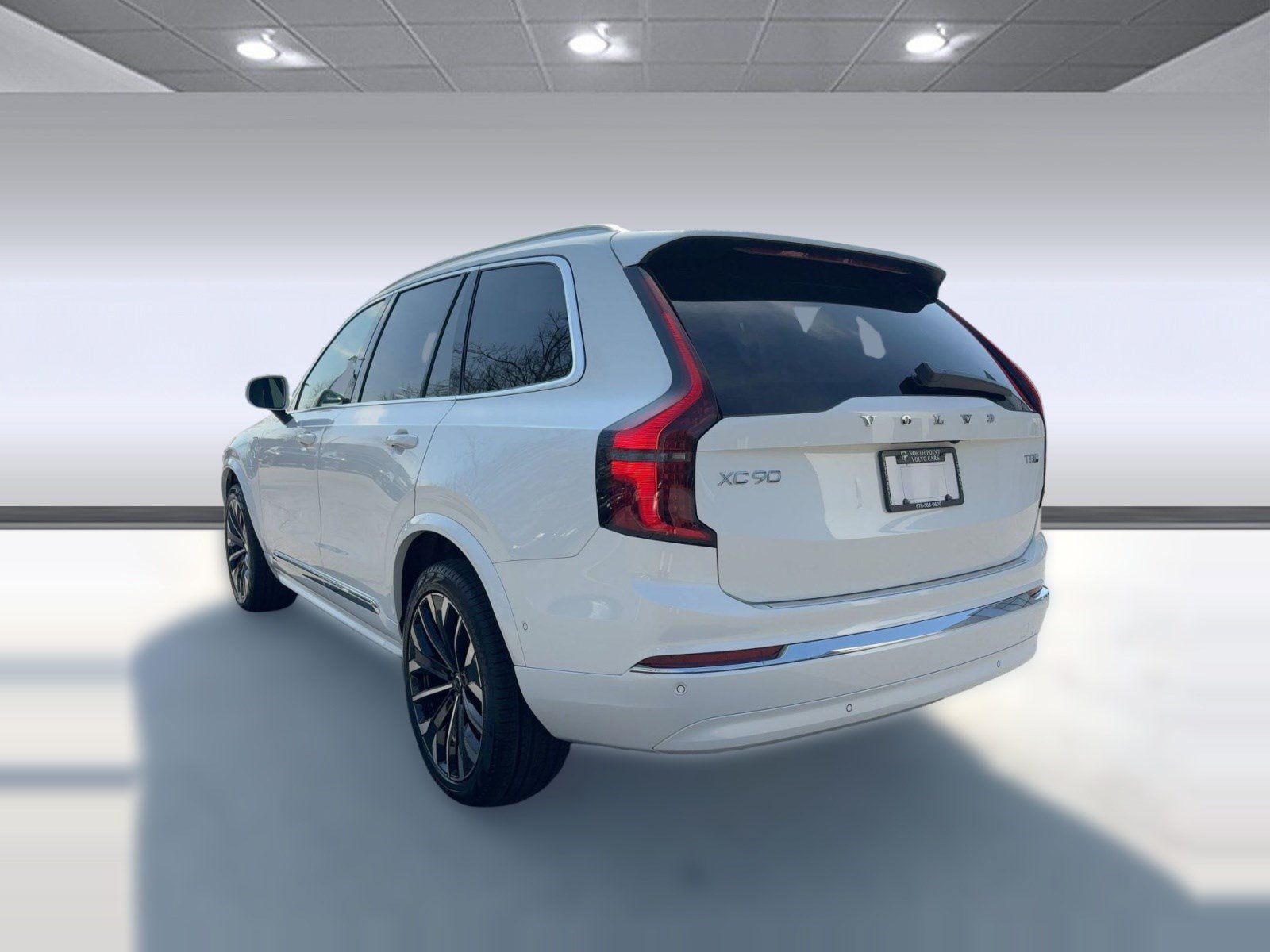 New 2026 Volvo XC90 T8 Ultra w/ Protection Package Premier AWD/4WD image 3
