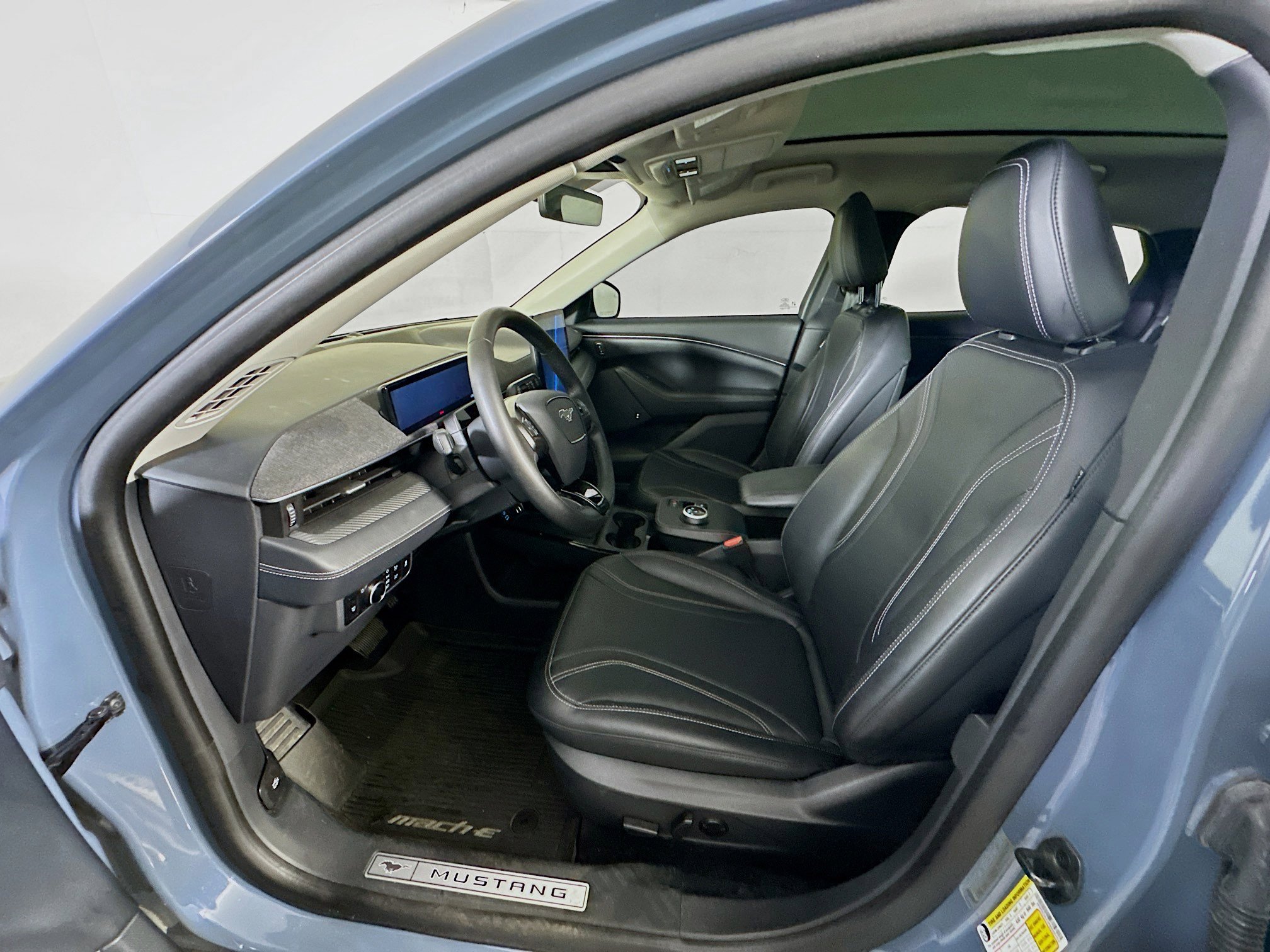 Used 2023 Ford Mustang Mach-E Premium RWD image 13