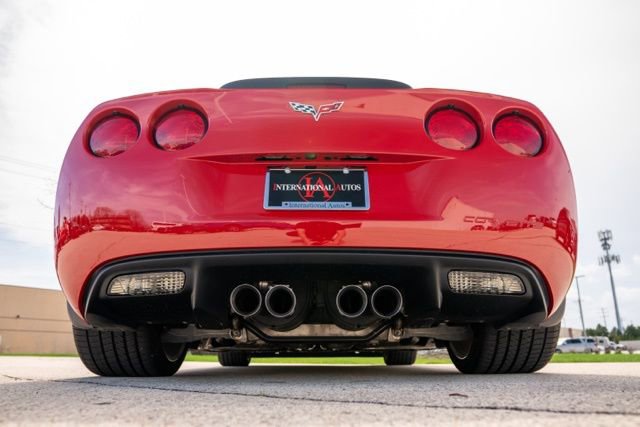 Used 2006 Chevrolet Corvette Z06 w/ Preferred Equipment Group RWD image 88