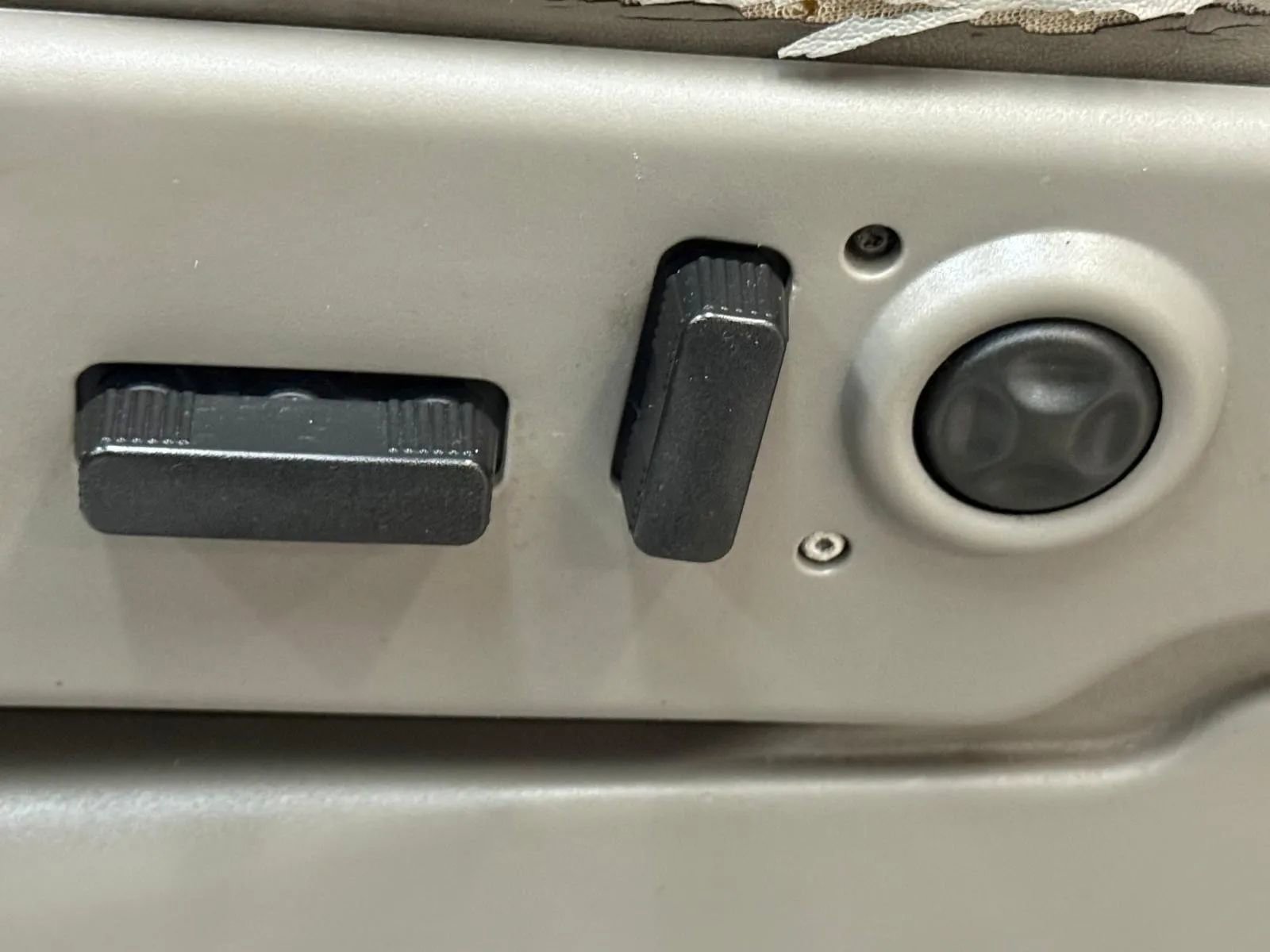 Used 2006 Cadillac Escalade EXT Sport Utility Pickup 4D 5 1/4 image 19