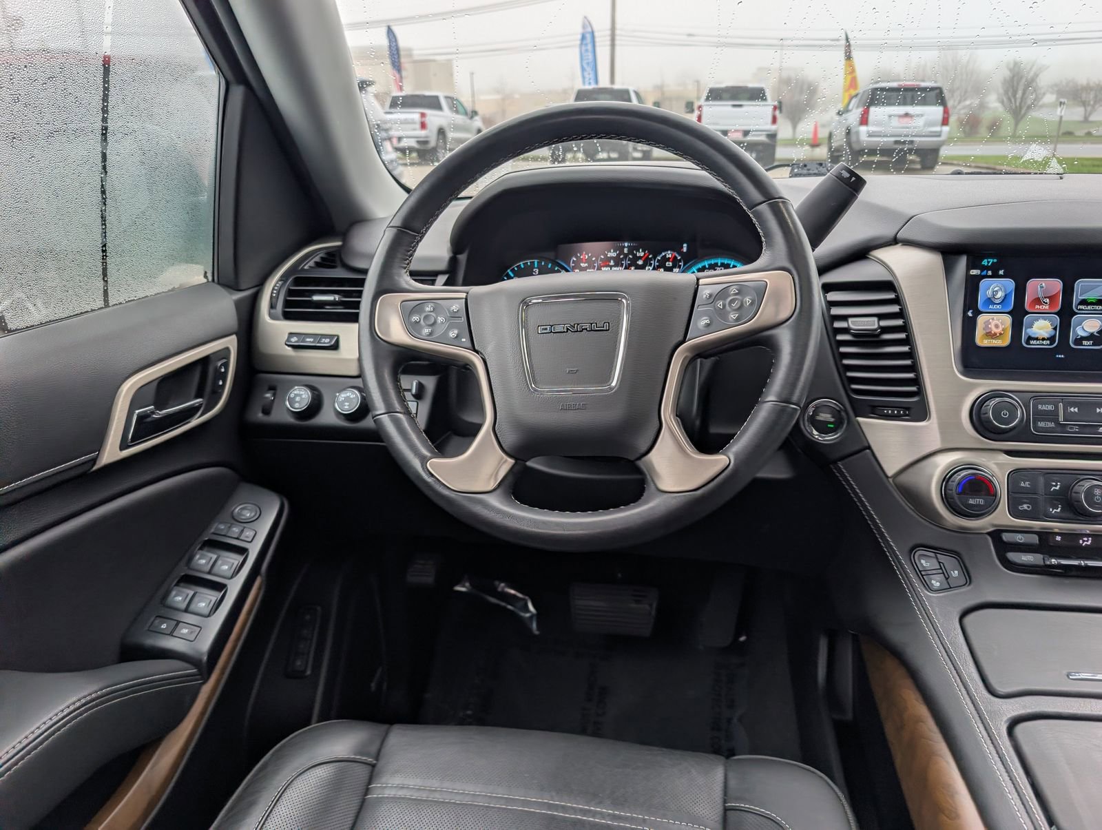 Used 2020 GMC Yukon XL Denali image 21