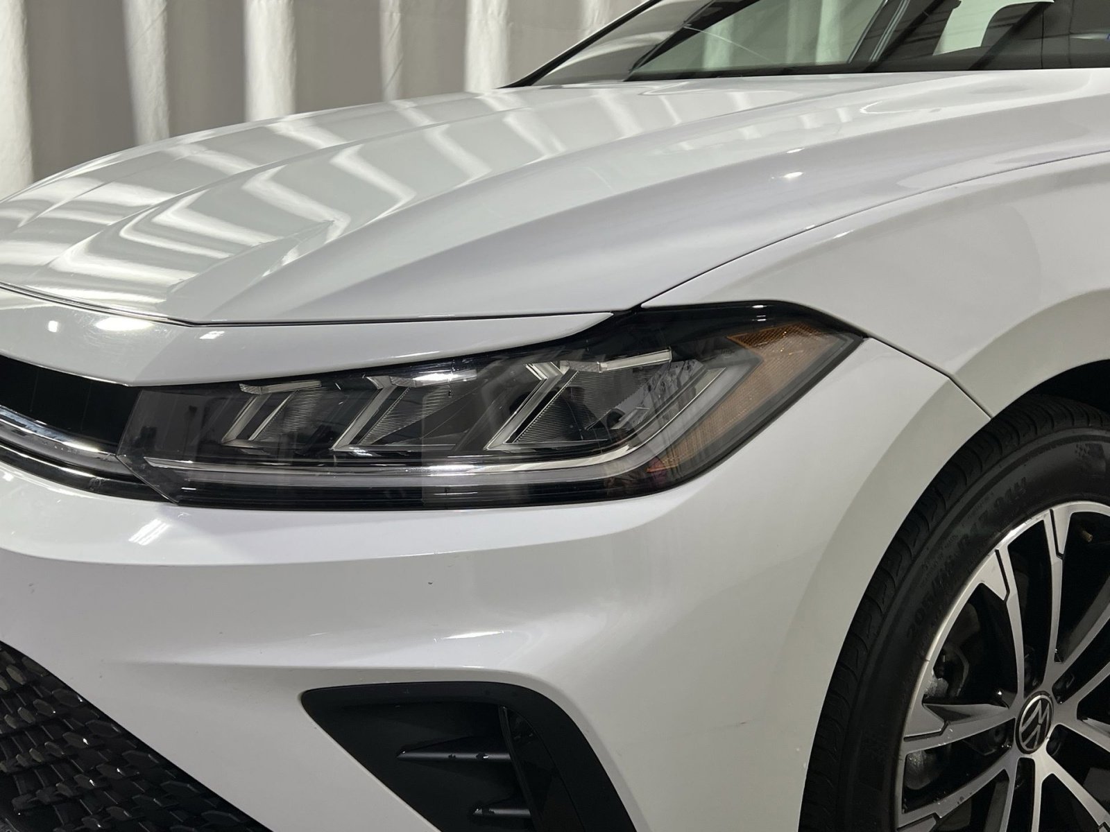 Used 2025 Volkswagen Jetta Sport image 21