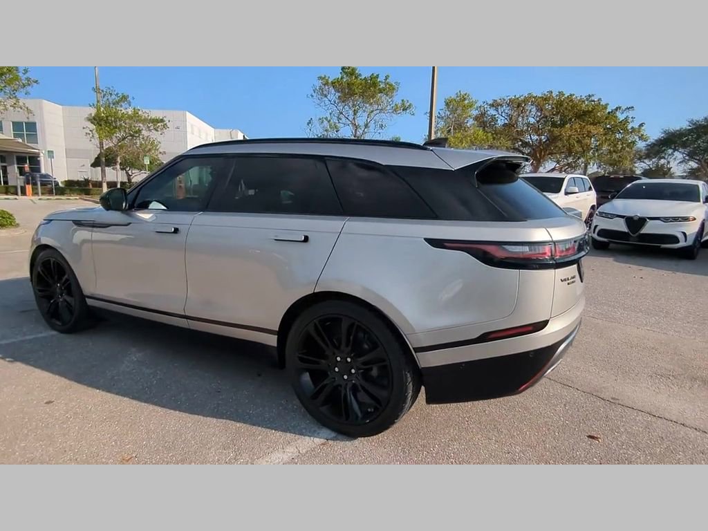 Used 2018 Land Rover Range Rover Velar R-Dynamic SE image 46