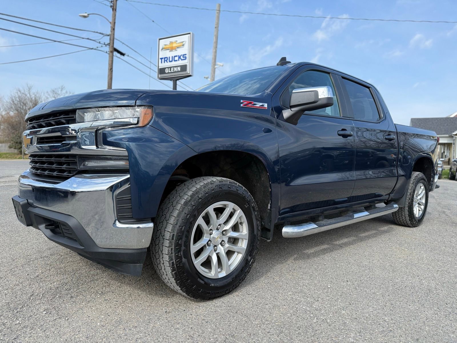 Used 2021 Chevrolet Silverado 1500 LT w/ Z71 Off-Road Package image 2