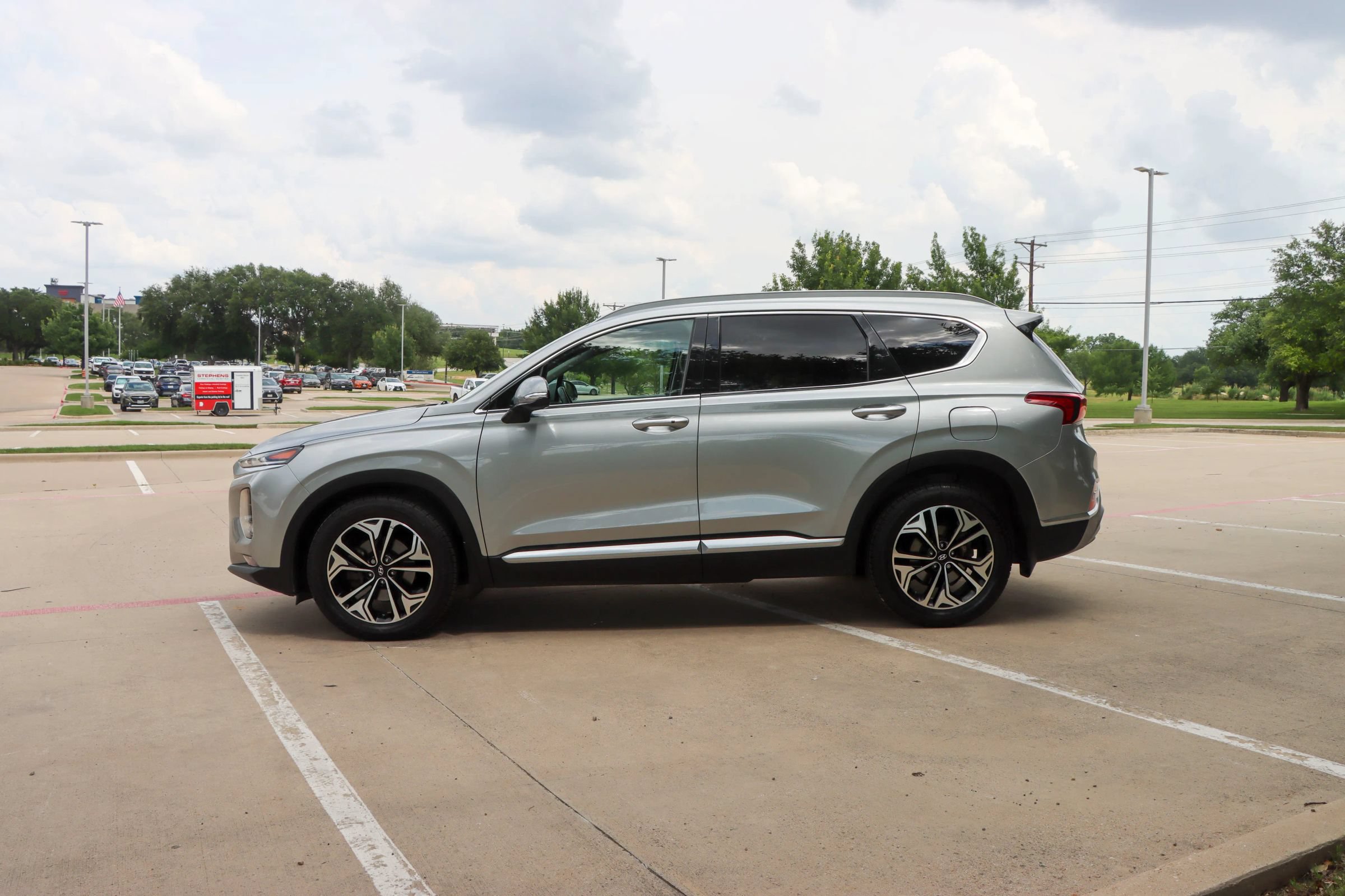 Used 2020 Hyundai Santa Fe SEL w/ Cargo Package FWD image 4