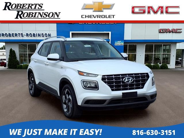 Used 2025 Hyundai Venue SEL image 1